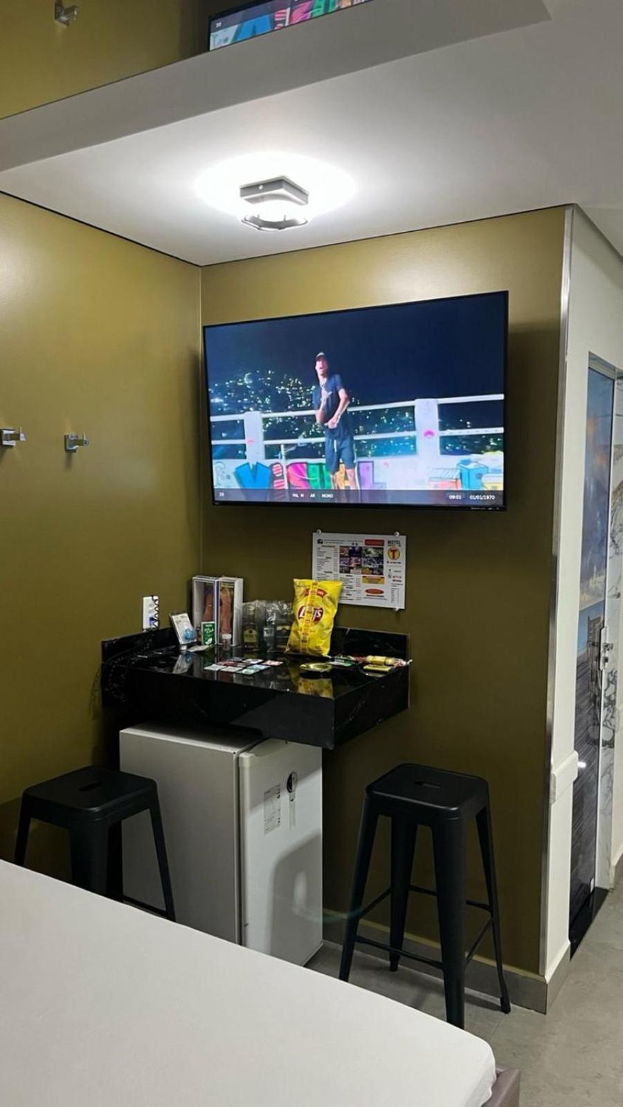 Motel Drive In T - Prolongamento Da Avenida Getulio Vargas Facil Acesso Ao Shopping Patio Chapecó מראה חיצוני תמונה